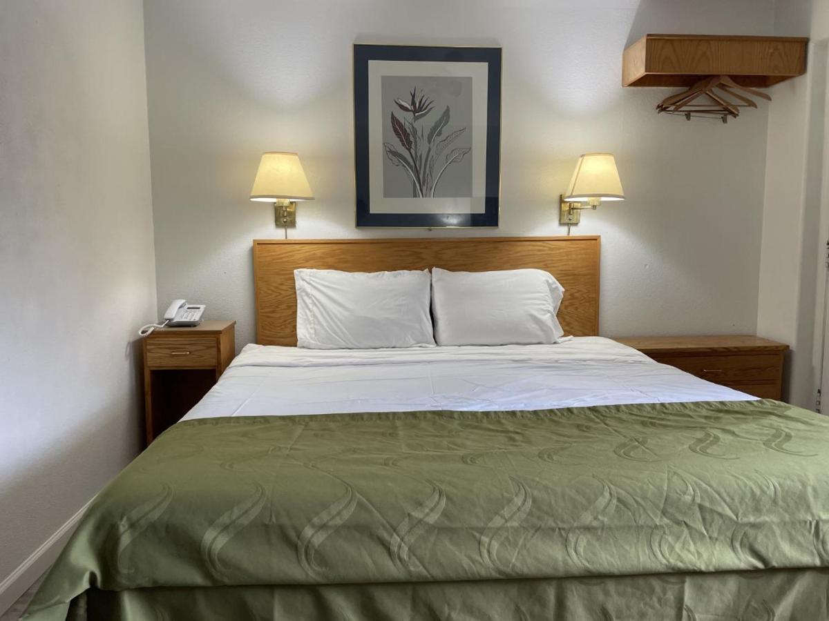 Rodeway Inn & Suites Omak - Okanogan Екстер'єр фото