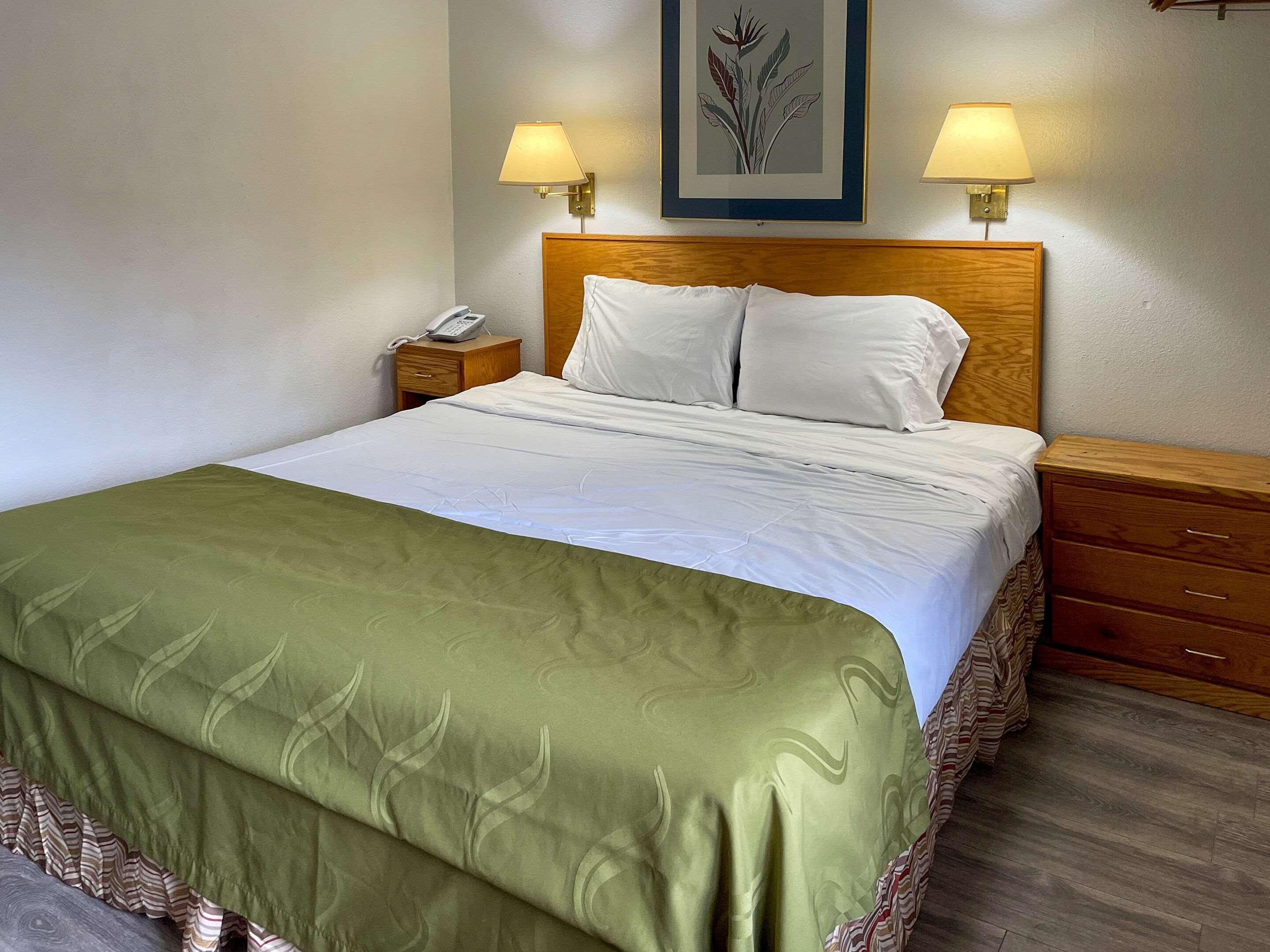 Rodeway Inn & Suites Omak - Okanogan Екстер'єр фото
