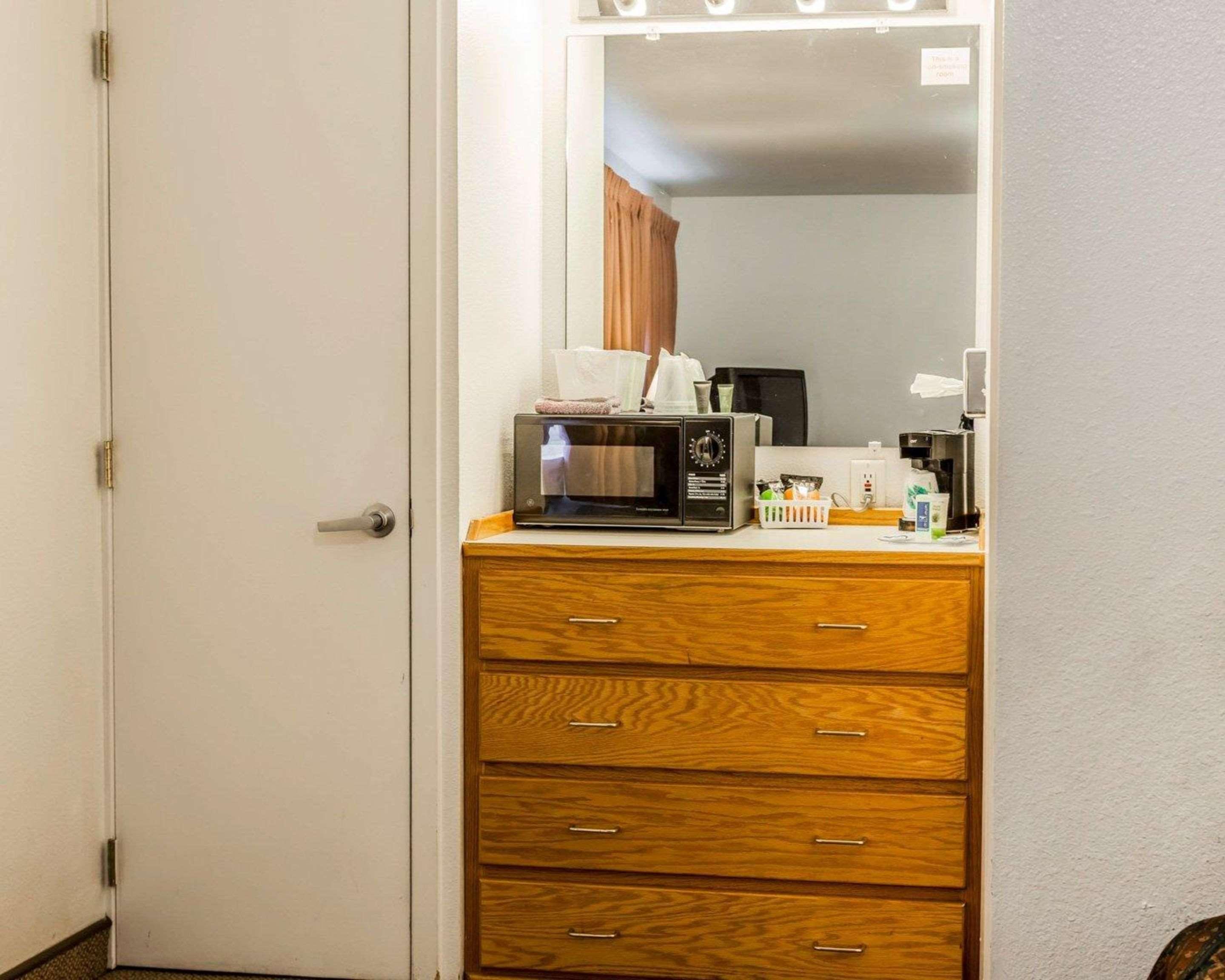 Rodeway Inn & Suites Omak - Okanogan Екстер'єр фото