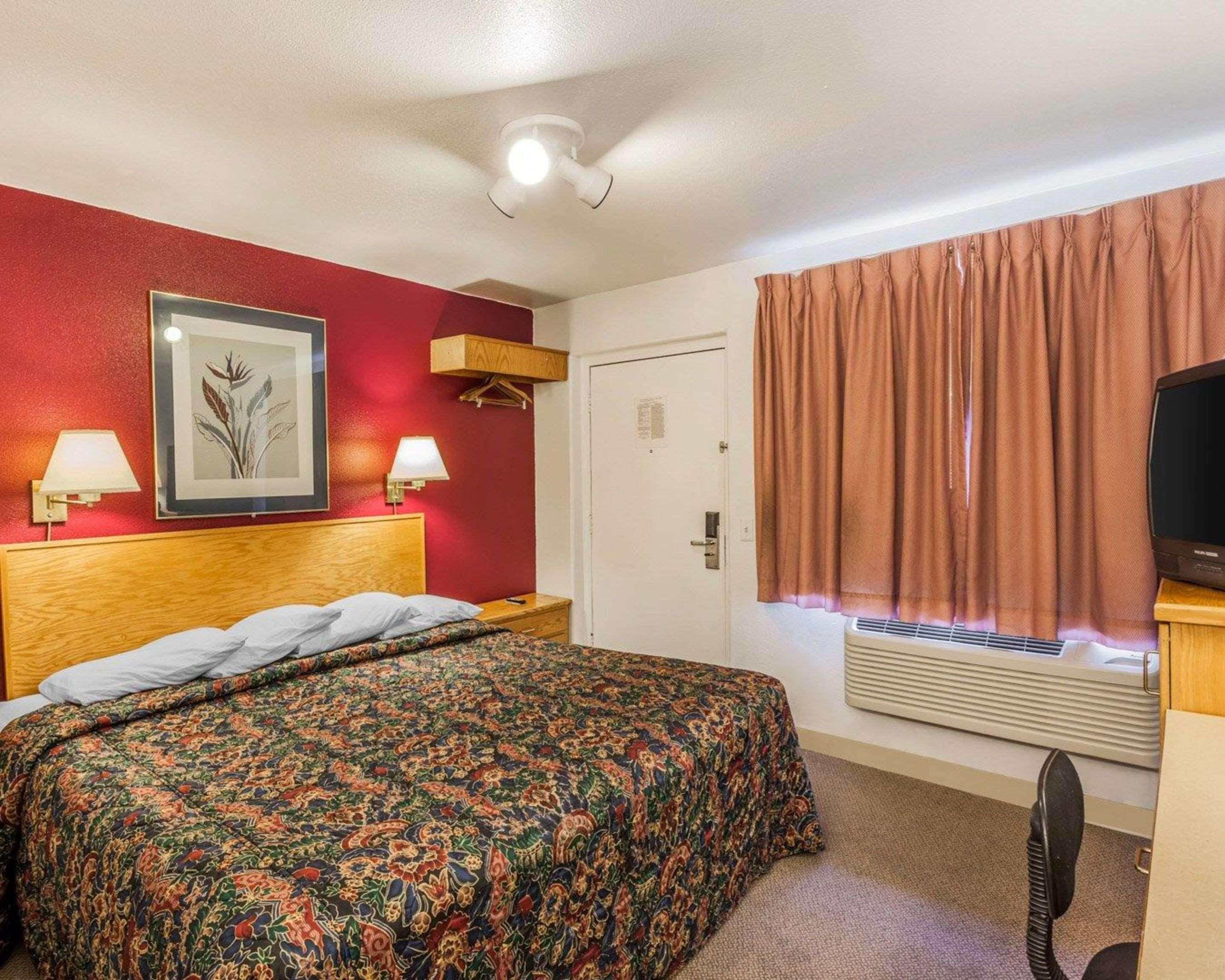 Rodeway Inn & Suites Omak - Okanogan Екстер'єр фото