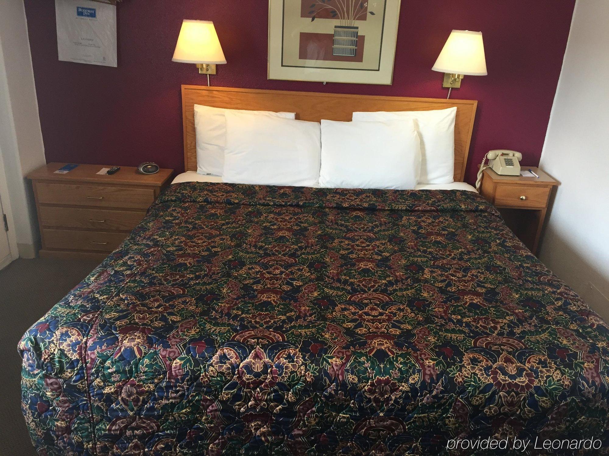 Rodeway Inn & Suites Omak - Okanogan Екстер'єр фото